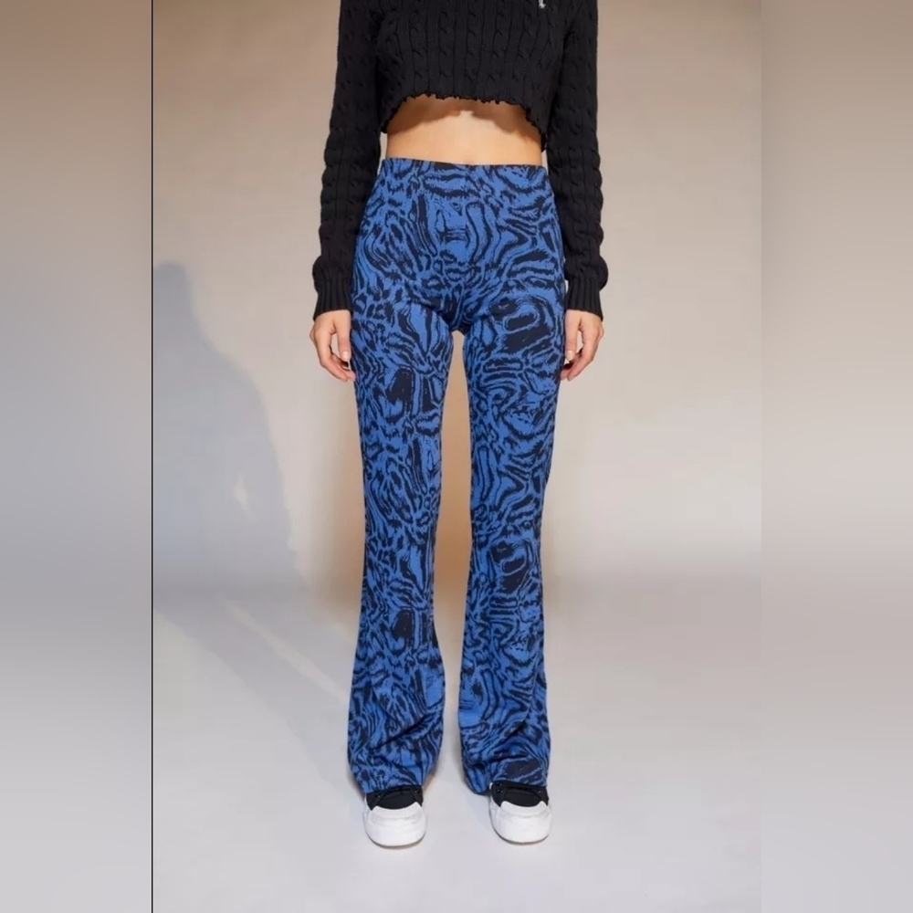 UO Bryn Pull-On Flare Pant size S